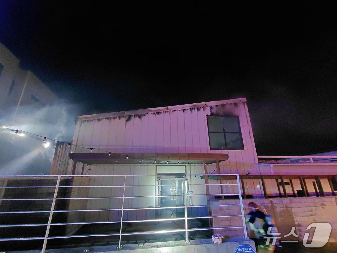 본문 이미지 - 화재 현장. (경기도소방재난본부 제공. 재판매 및 DB 금지) 2026.4.13/뉴스1 