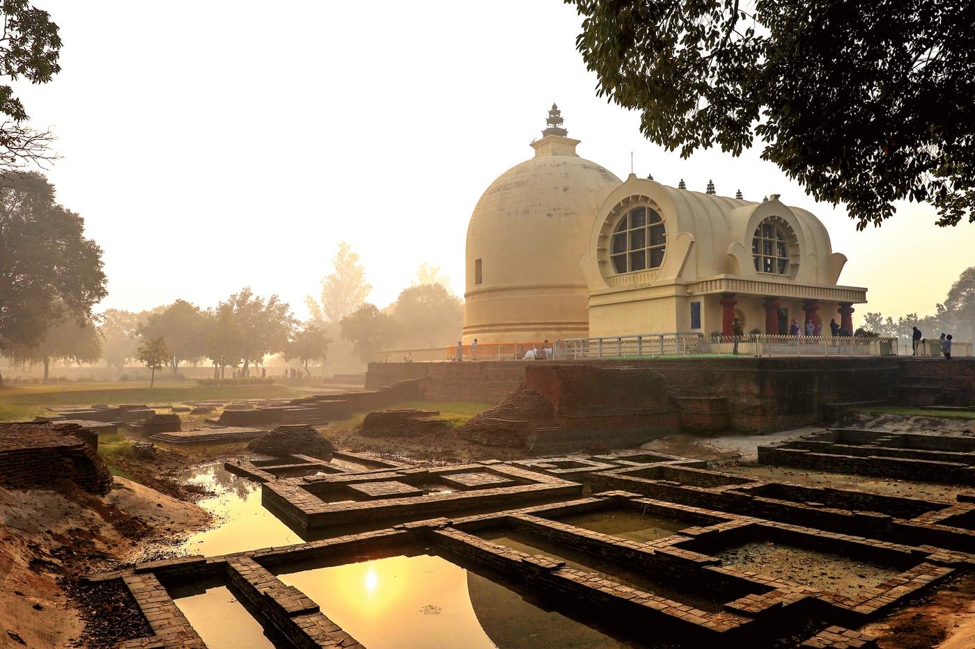 본문 이미지 - 금상작 '인도-쿠시나가르'