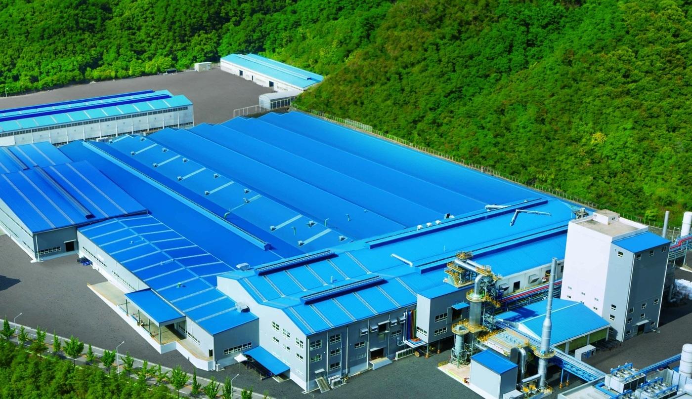 본문 이미지 - KCC 세종 공장 전경(KCC 제공)