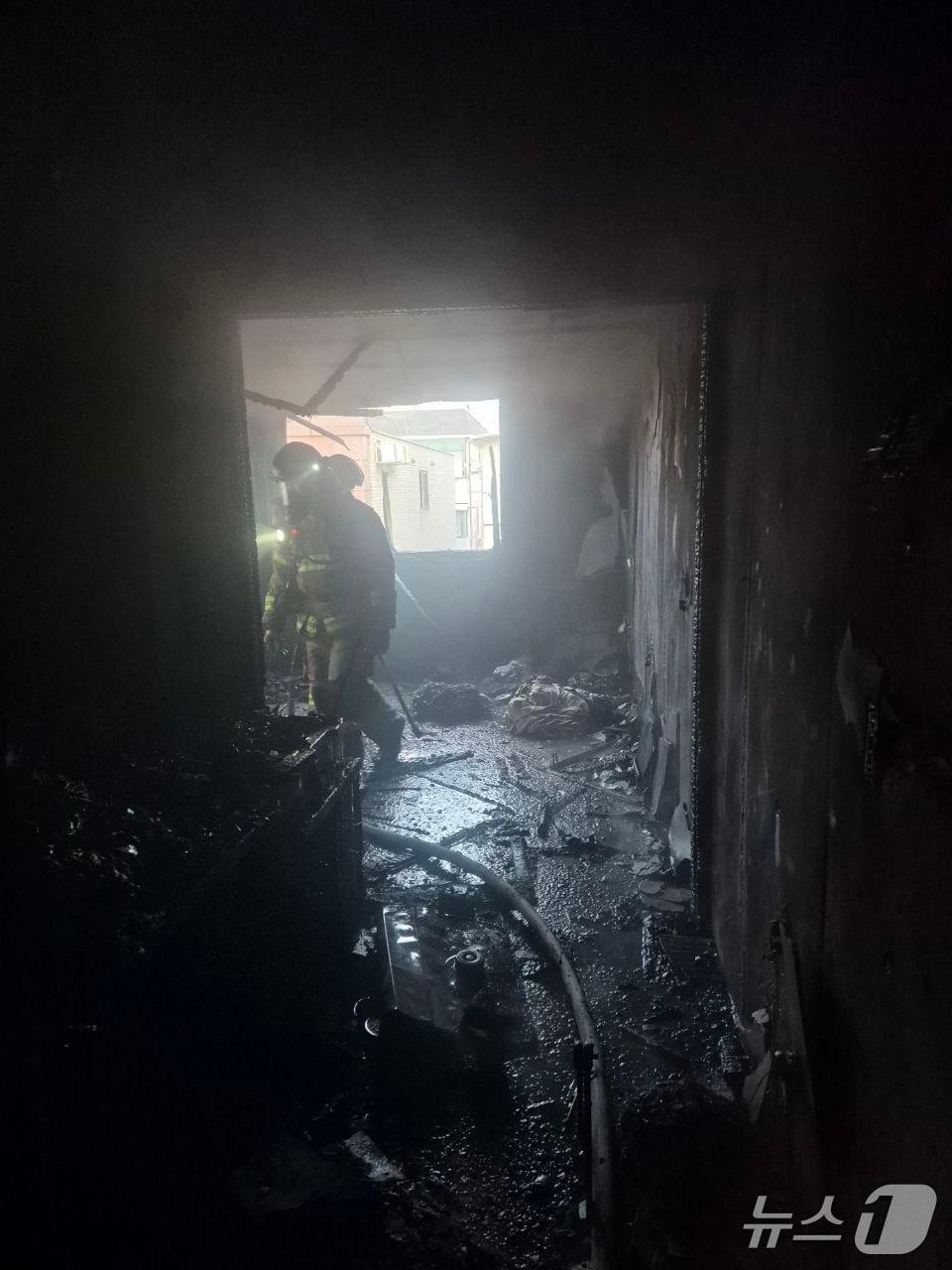 본문 이미지 - 화재 현장. (경기도소방재난본부 제공. 재판매 및 DB 금지) 2026.4.13/뉴스1