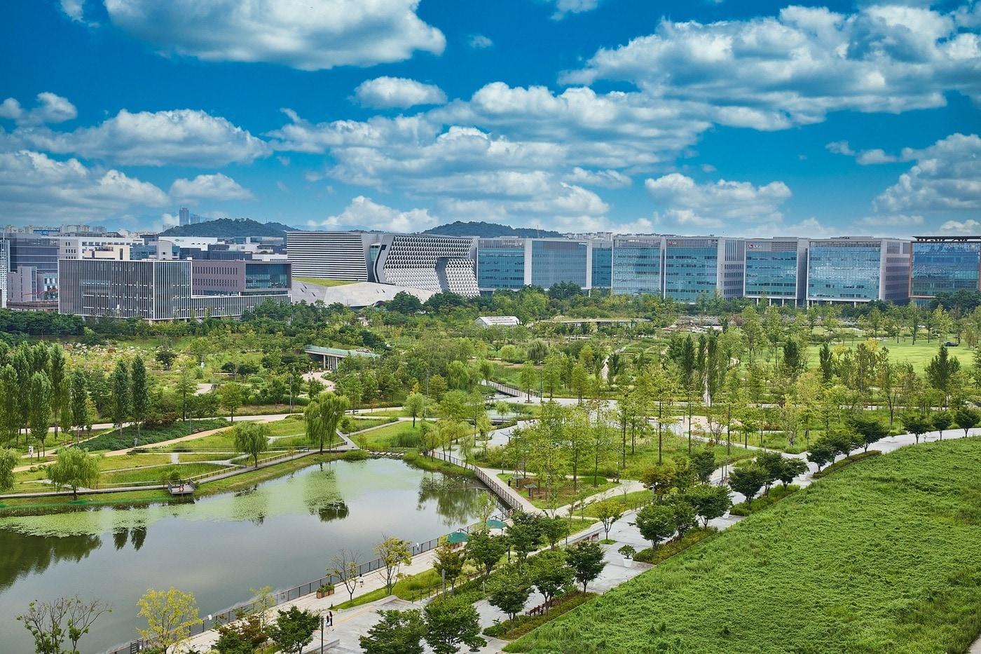 본문 이미지 - 마곡산업단지 지식산업센터(서울시 제공)