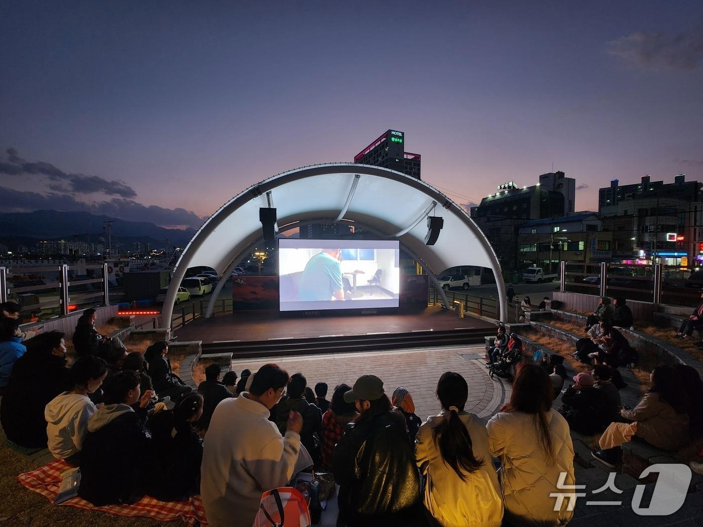 본문 이미지 - 속초 선셋시네마.(속초시 제공, 재판매 및 DB 금지) 2026.4.14/뉴스1