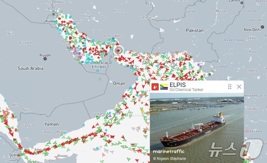 본문 이미지 - 엘피스 선박의 위치 (마린트래픽 캡처)