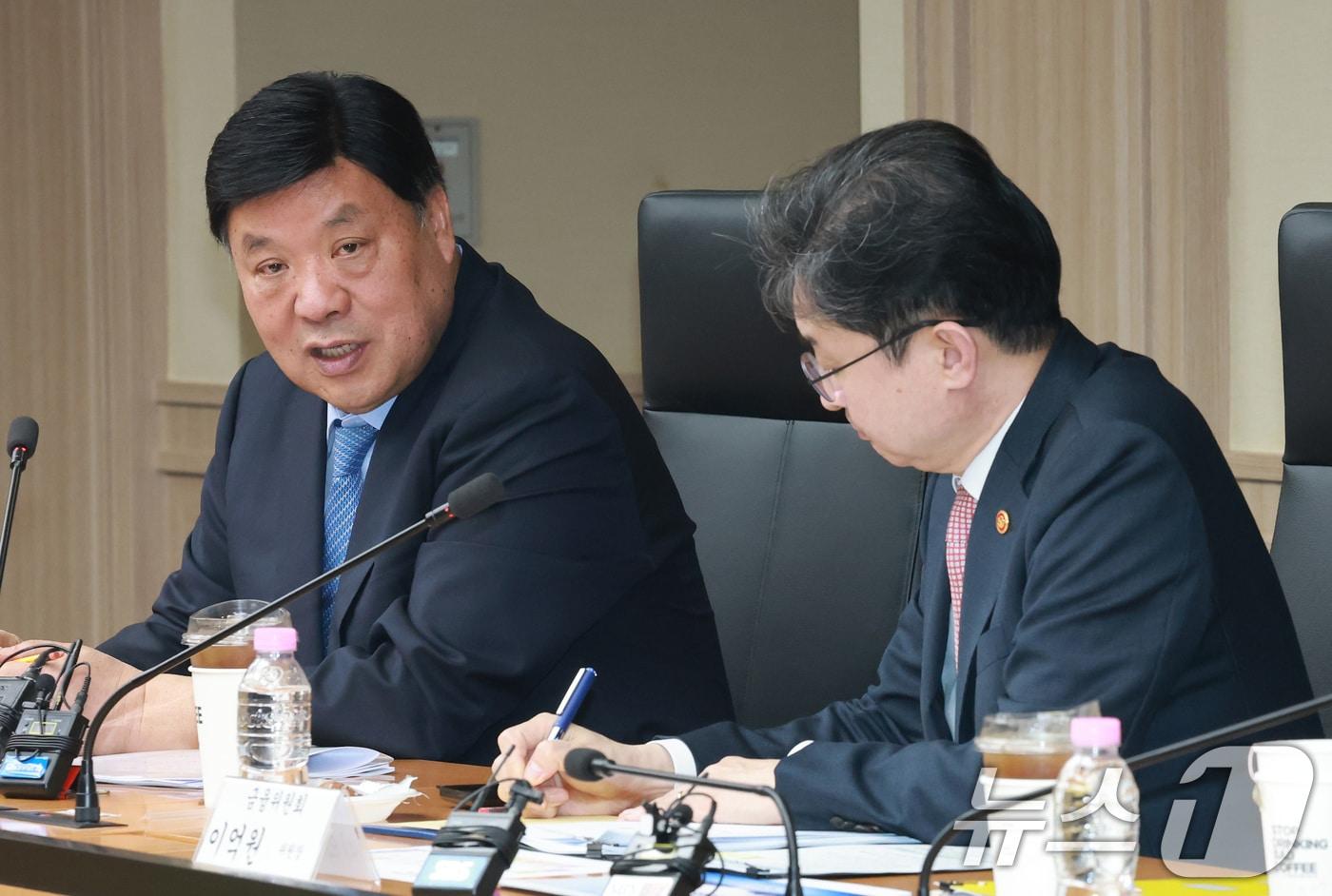 본문 이미지 - 서정진 셀트리온 회장 14일 서울 중구 예금보험공사에서 열린 국민성장펀드 제2차 전략위원회 회의에서 발언을 하고 있다. 2026.4.14 ⓒ 뉴스1 임세영 기자