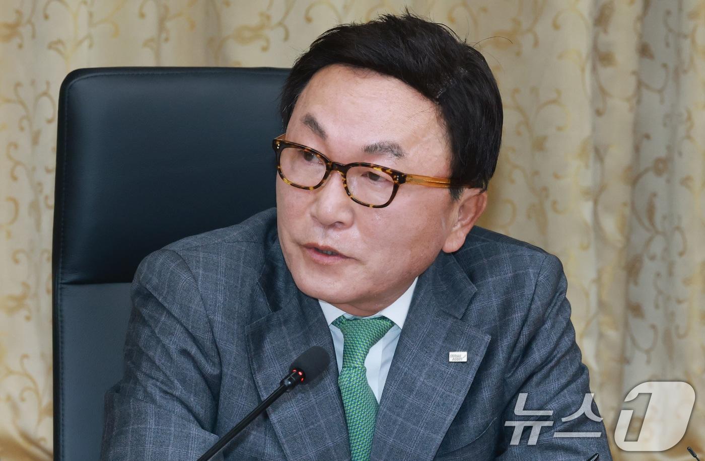 본문 이미지 - 박현주 미래에셋 회장이 지난 4월 14일 서울 중구 예금보험공사에서 열린 국민성장펀드 제2차 전략위원회 회의에서 발언을 하고 있다. 2026.4.14 ⓒ 뉴스1 임세영 기자