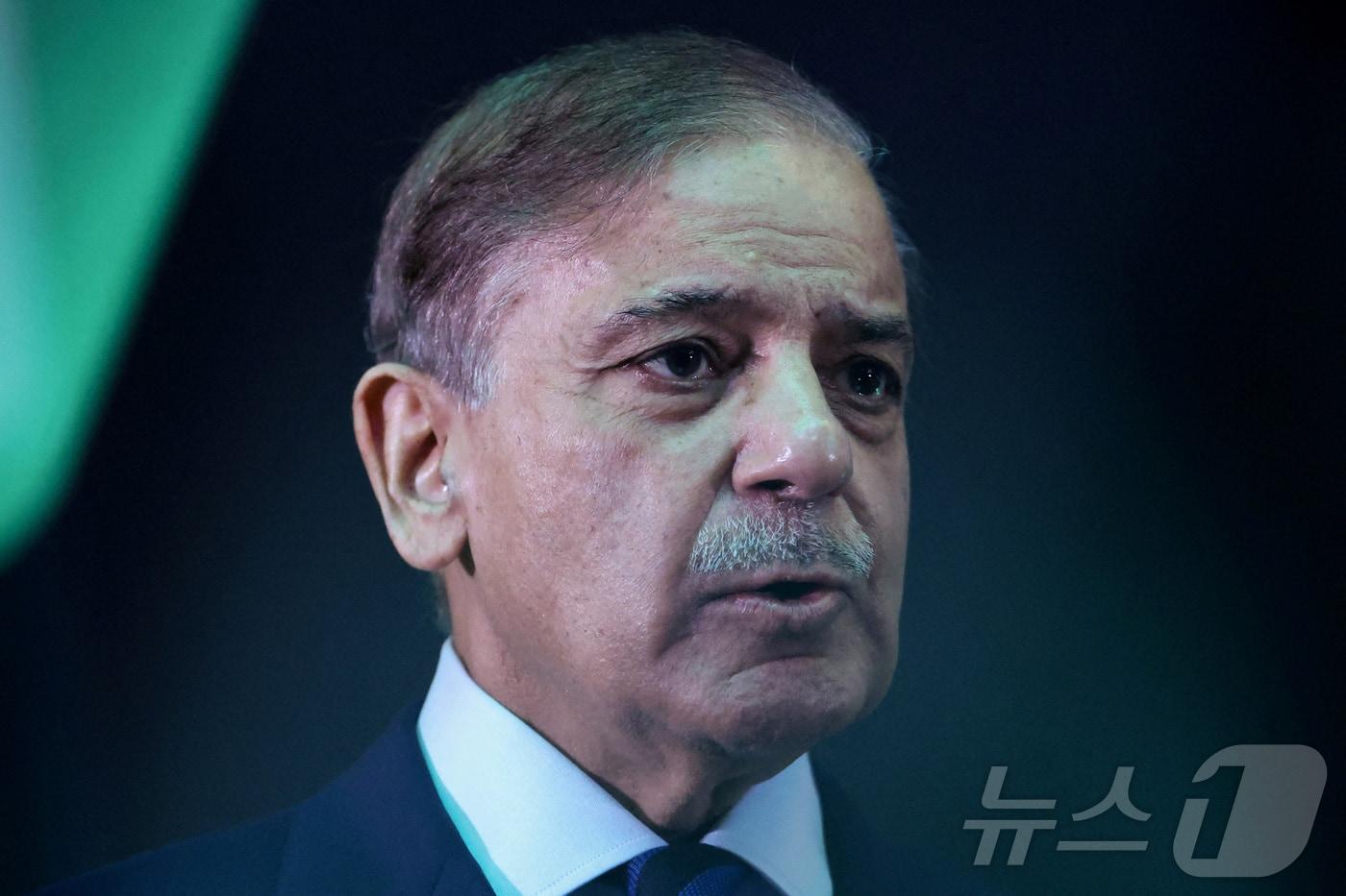 본문 이미지 - 셰바즈 샤리프 파키스탄 총리. 2025.10.6 ⓒ 로이터=뉴스1