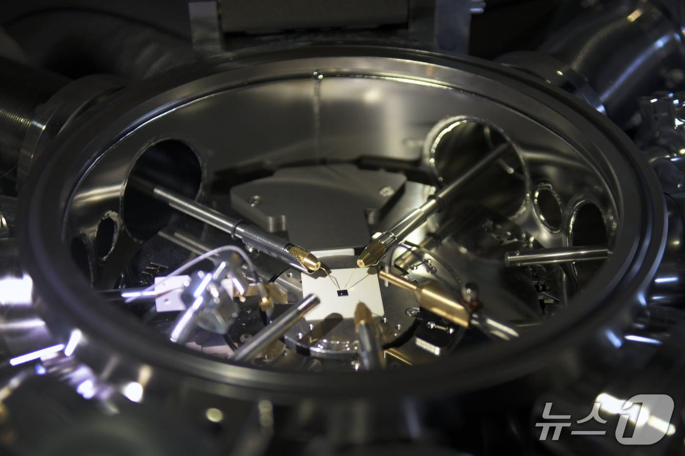 본문 이미지 - 염소화 그래핀 기반 가스센서(한국표준과학연구원 제공) /뉴스1