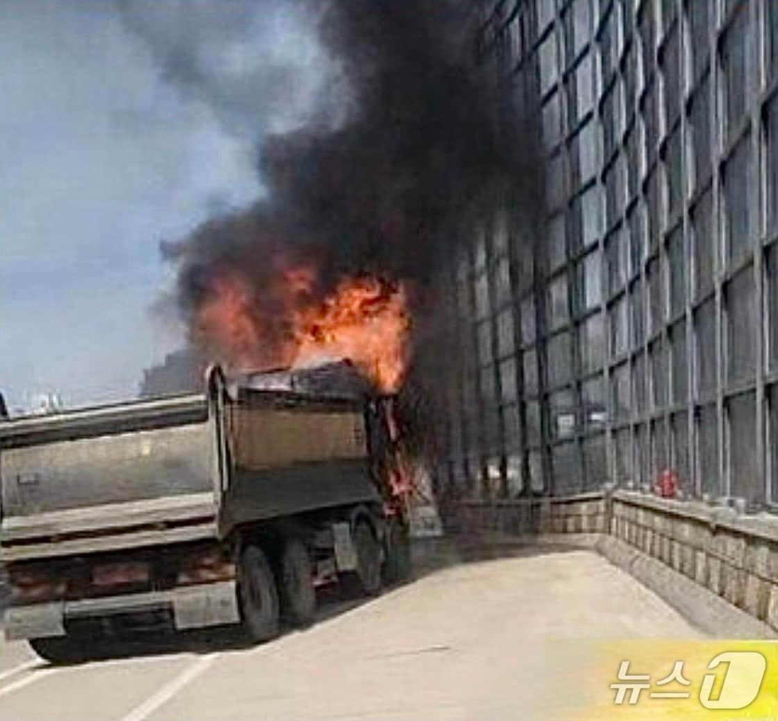 본문 이미지 - 화재 현장. (경기도소방재난본부 제공. 재판매 및 DB 금지) 2026.4.16/뉴스1