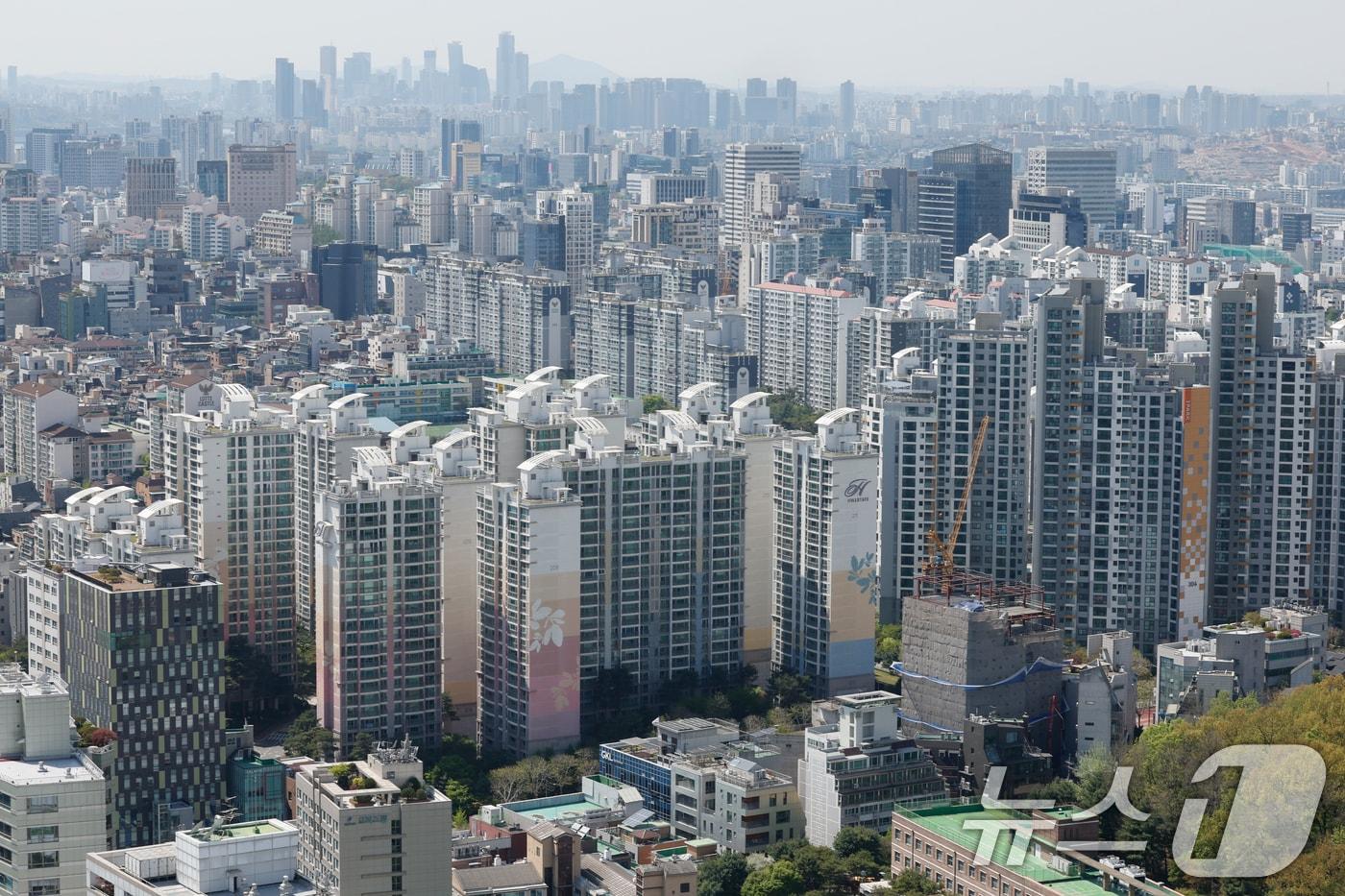 본문 이미지 - 서울 강남구 아파트단지 일대. (자료사진) ⓒ 뉴스1 안은나 기자