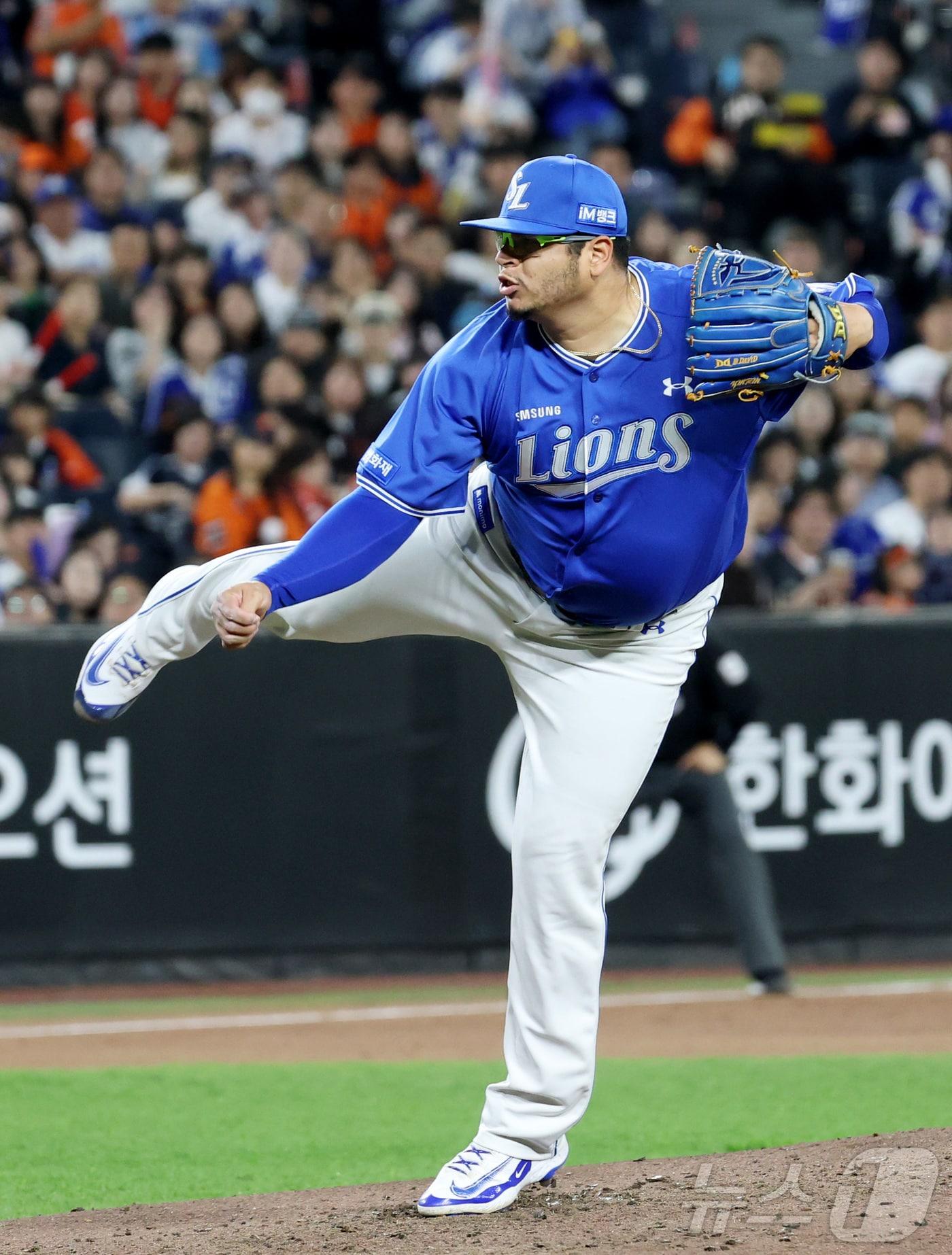 본문 이미지 - 16일 대전 한화생명볼파크에서 열린 2026 신한 SOL KBO리그 삼성 라이온즈와 한화 이글스의 경기에서 삼성 후라도가 무실점 투구하고 있다. 2026.4.16 ⓒ 뉴스1 김기남 기자