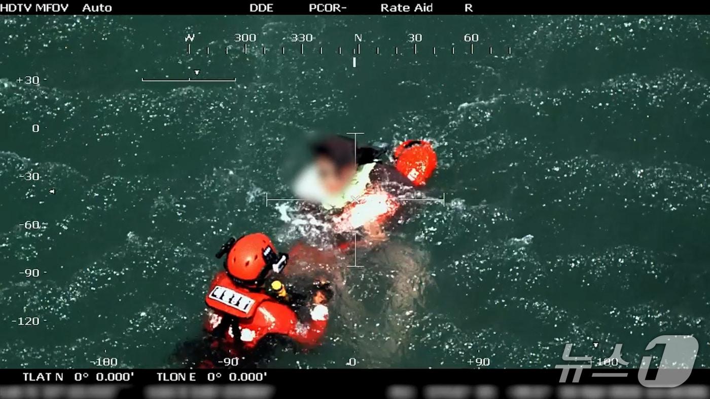 본문 이미지 - 구조현장(중부지방해양경찰청 제공/뉴스1)