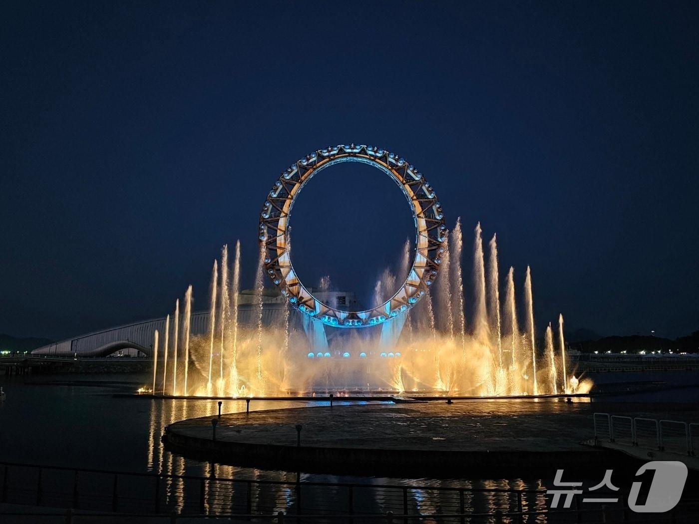 본문 이미지 - 오는 18일부터 여수세계박람회장 '빅오(Big-O) 해상분수쇼'를 운영한다(여수광양항만공사 제공)