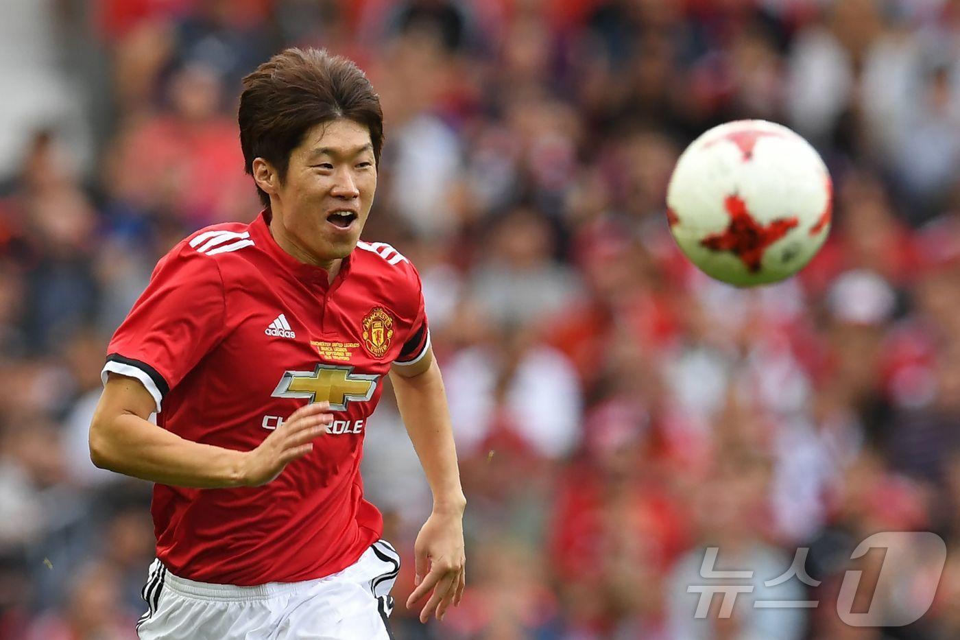 본문 이미지 - 박지성이 모처럼 다시 맨유 유니폼을 입을 전망이다.ⓒ AFP=뉴스1