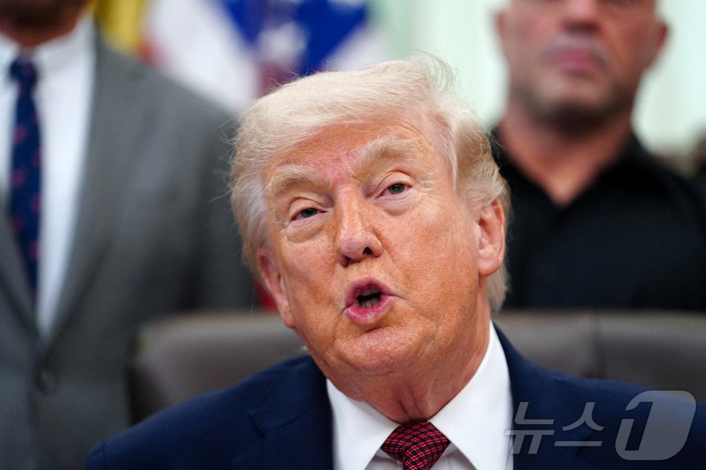 본문 이미지 - 도널드 트럼프 미국 대통령. 2026.04.18. ⓒ 로이터=뉴스1