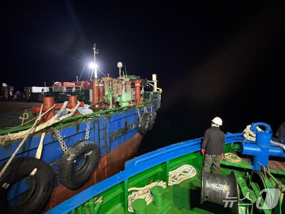 본문 이미지 - 사고 현장 모습.(군산해경 제공. 재판매 및 DB 금지)