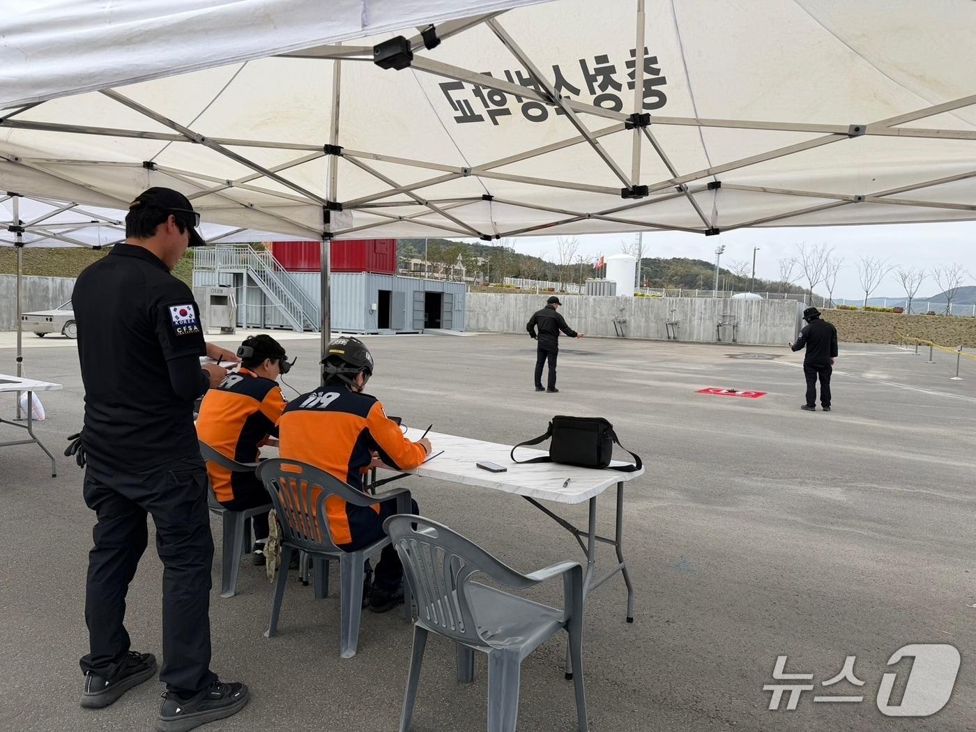 본문 이미지 - 충남소방본부 드론 경진대회 모습. (충남소방본부 제공, 재판매 및 DB금지) / 뉴스1