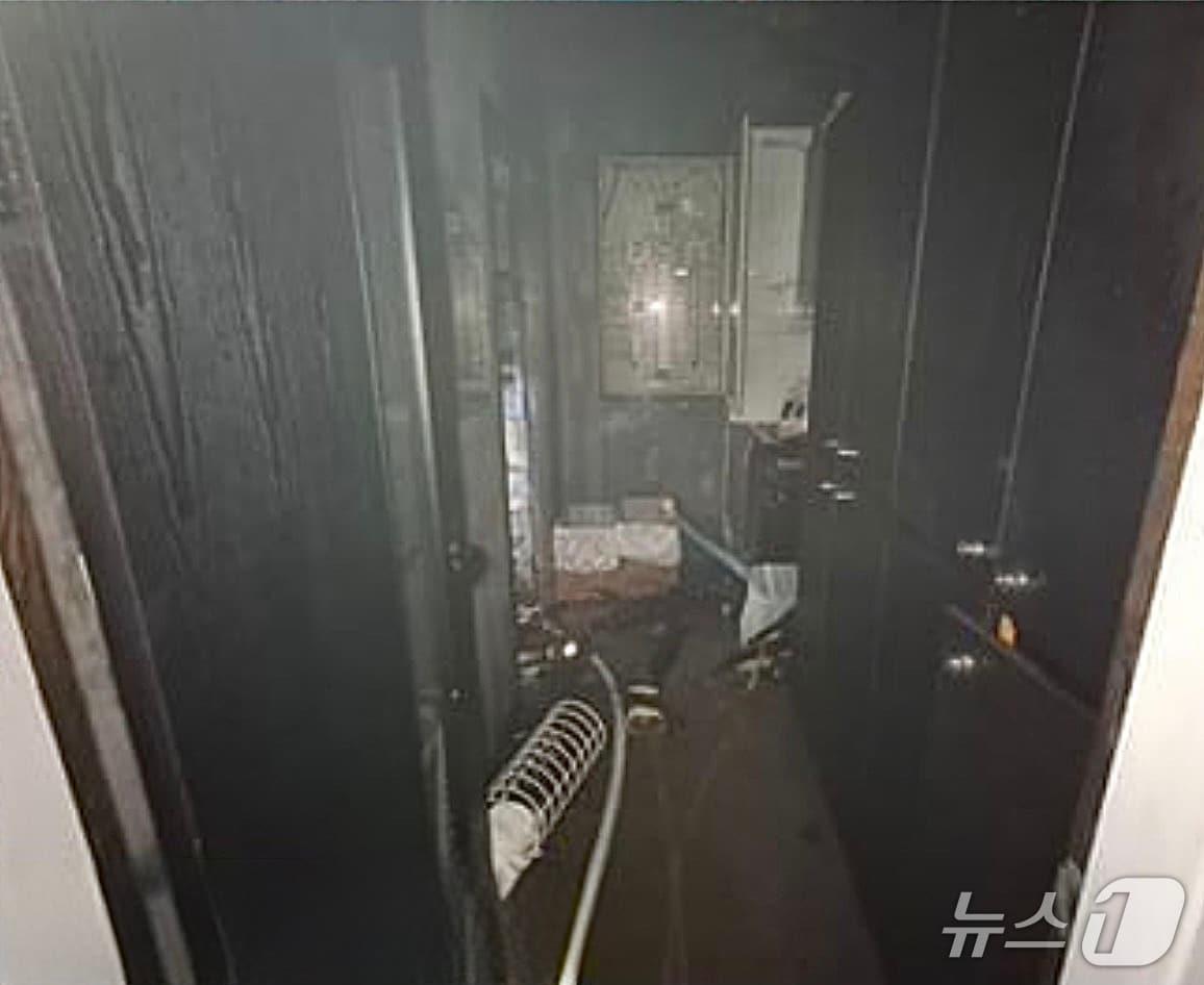 본문 이미지 - 화재 현장. (경기도소방재난본부 제공. 재판매 및 DB 금지) 2026.4.19/뉴스1