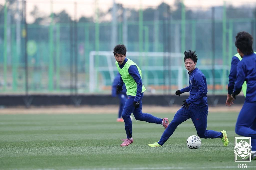 본문 이미지 - U17 대표팀의 훈련 모습(대한축구협회 제공) 