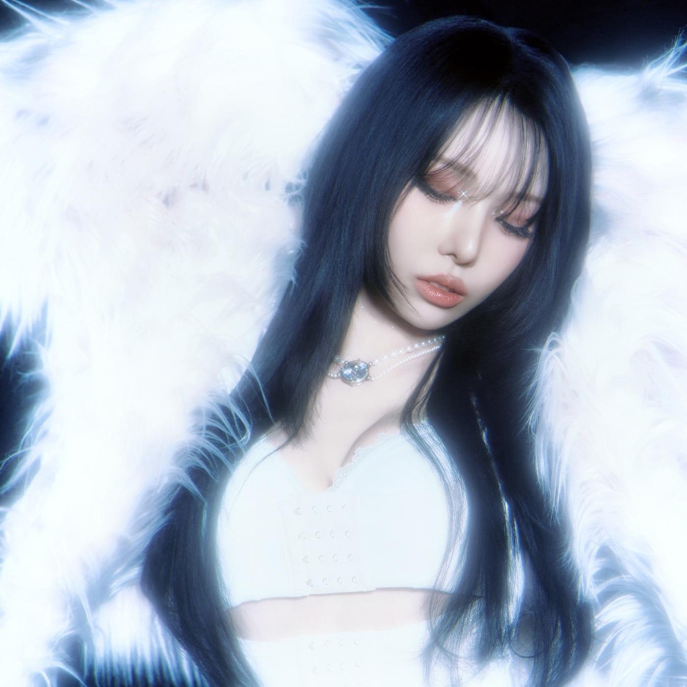 본문 이미지 - 카드 전소민/ 사진제공=알비더블유, DSP미디어