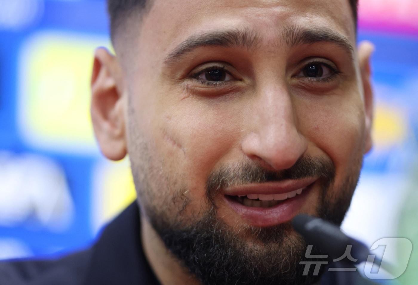 본문 이미지 - 아직 월드컵 본선에 가보지 못한 돈나룸마 ⓒ 로이터=뉴스1