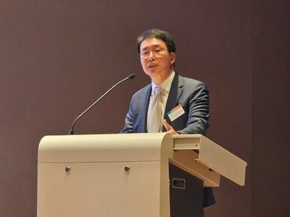 본문 이미지 - 2026 HLB Group IR Day에 참가한 진양곤 HLB그룹 의장이 발표를 진행하고 있다. (HLB그룹 제공)