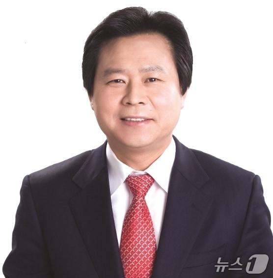 본문 이미지 - 2일 국민의힘 창원시장 후보로 확정된 강기윤 전 의원.(강 후보 측 제공. 재판매 및 DB금지)