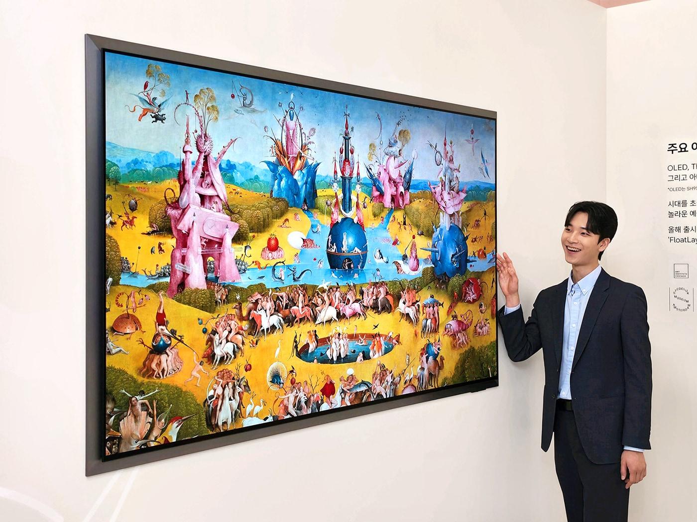 본문 이미지 - 삼성전자 모델이 2026년형 삼성 OLED 신제품을 소개하고 있다.(삼성전자 제공)