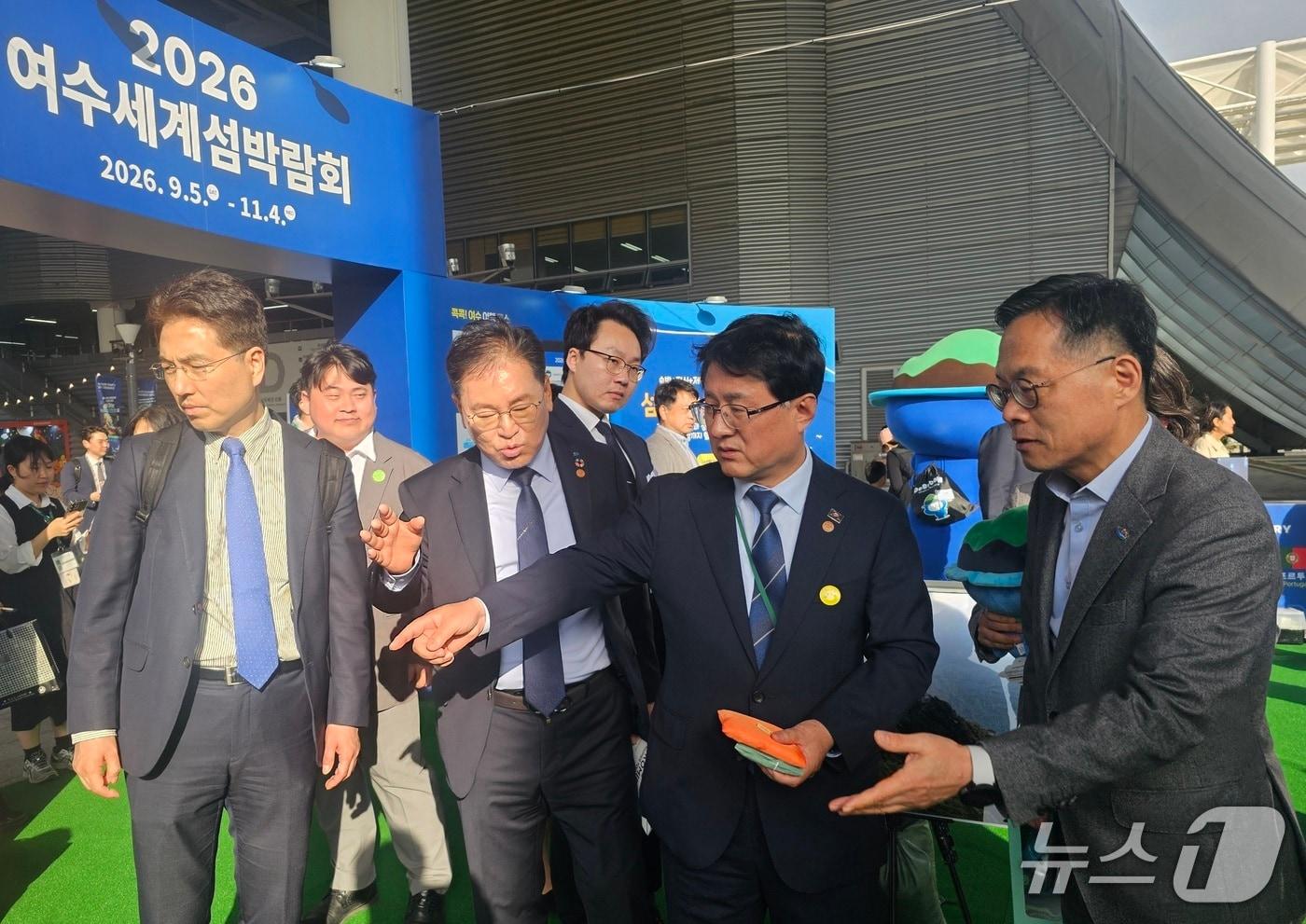 본문 이미지 - 지난 20일  김성환 기후에너지 환경부 장관이 유엔기후변화협약 기후주간(UNFCCC) 참석차 여수를 방문했다.(김영규 든든캠프 제공)