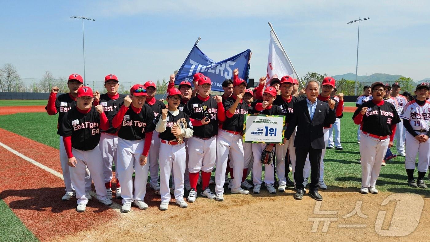 본문 이미지 - 승리 거둔 광주 동구 발달 장애인 청소년 E.T 야구단 (광주 동구 제공. 재판매 및 DB 금지) 