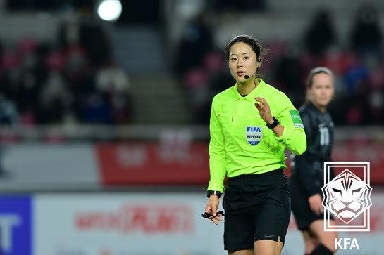 본문 이미지 - 김유정 심판(대한축구협회 제공) 