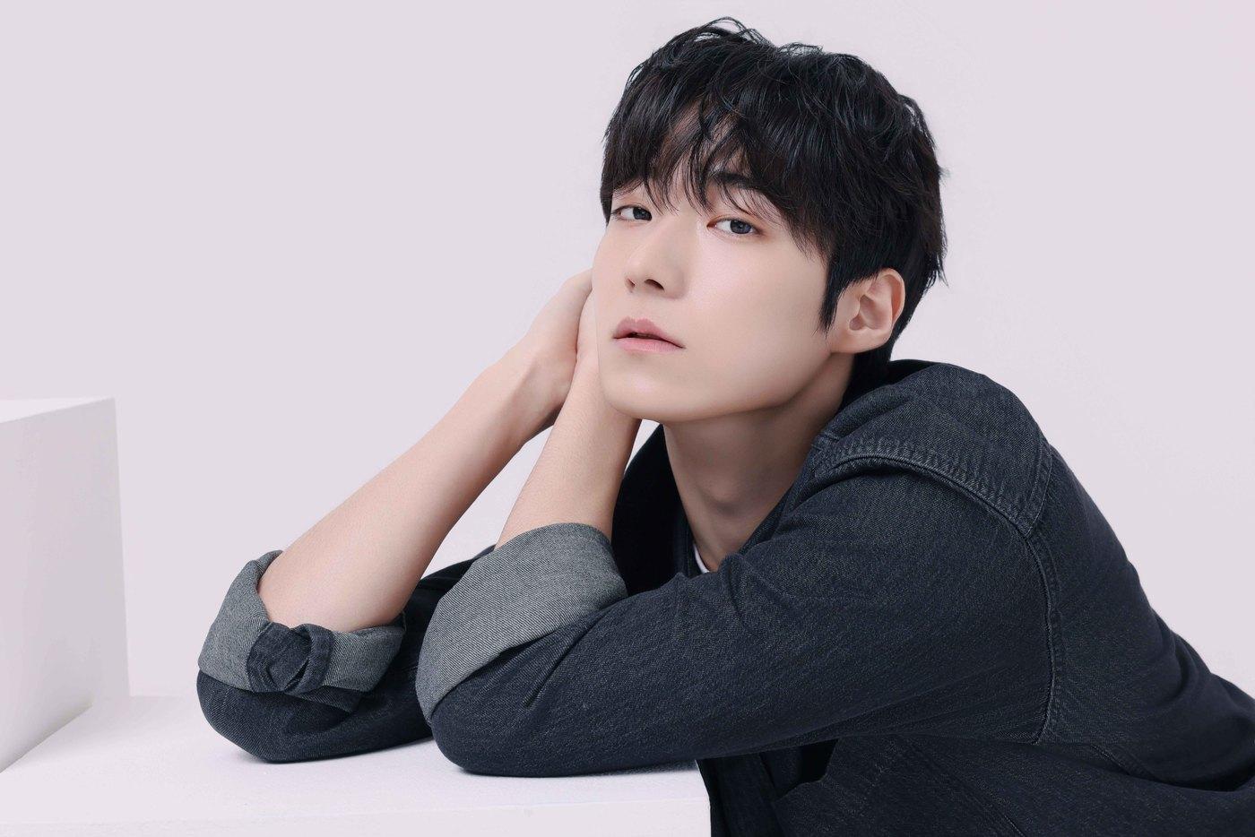 본문 이미지 - 아뮤즈 엔터테인먼트