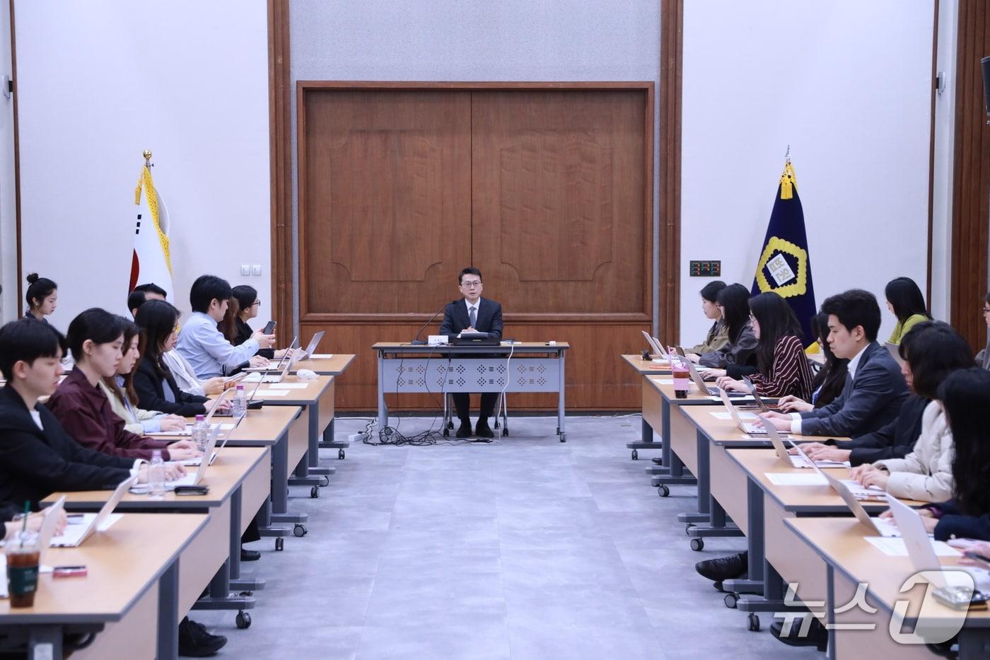 본문 이미지 - 서울고등법원 공보관 기자간담회. (서울고등법원 제공)