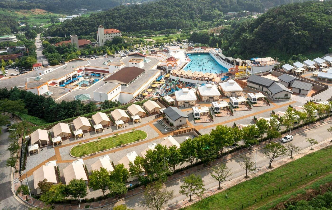 본문 이미지 - 아산스파비스 야외 어트랙션(금호리조트 제공)