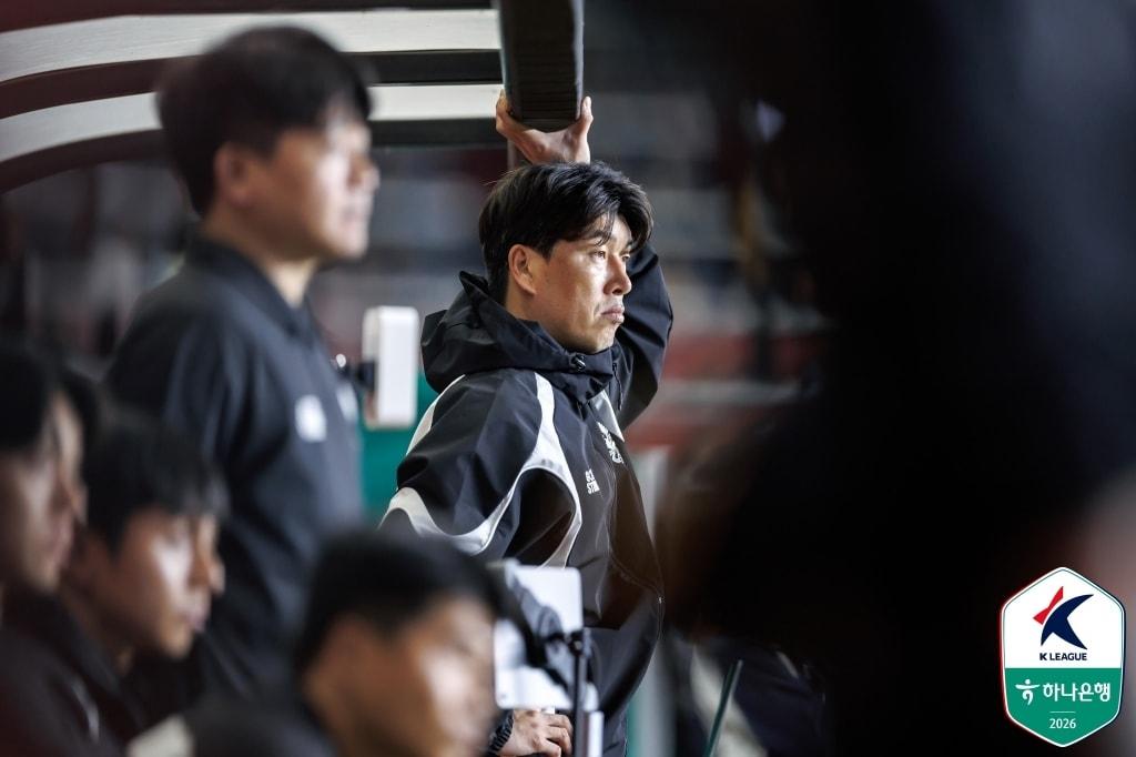 본문 이미지 -  이정규 광주 감독(한국프로축구연맹 제공)