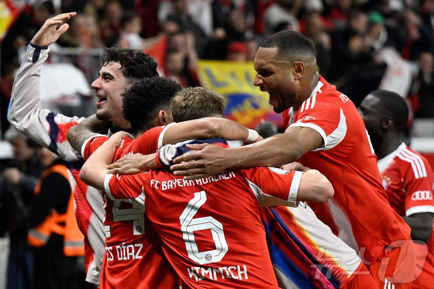 본문 이미지 - DFB 포칼 준결승에 레버쿠젠을 꺾고 결승에 진출한 바이에른 뮌헨. ⓒ AFP=뉴스1