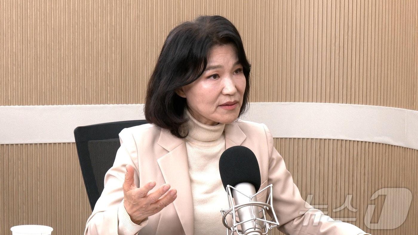 본문 이미지 - 대구시장 예비후보인 이진숙 전 방통위원장이 뉴스1TV '팩트앤뷰'에 출연해 질문에 답하고 있다. 2026.4.23. ⓒ 뉴스1