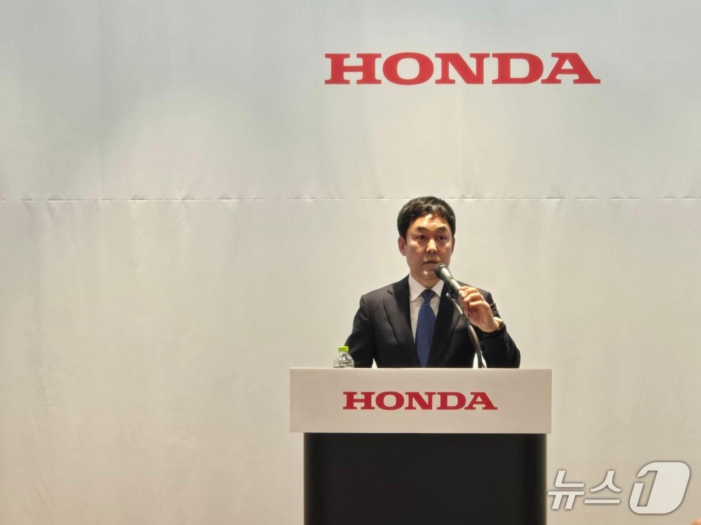 본문 이미지 - 이지홍 혼다코리아 대표이사가 23일 오후 서울 강남구 코엑스 콘퍼런스룸에서 열린 '혼다코리아 운영에 관한 기자회견'에서 자동차 사업 종료를 발표하고 있다. 2026.4.23/뉴스1 양새롬 기자