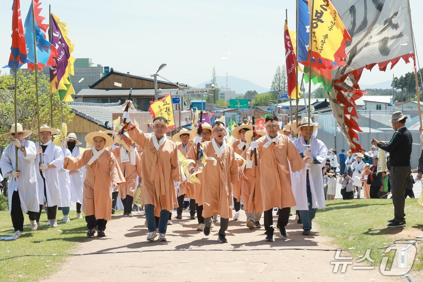 본문 이미지 - 동학 진격로 걷기 행사 현장.(고창동학농민혁명기념사업회 제공. 재판매 및 DB금지)