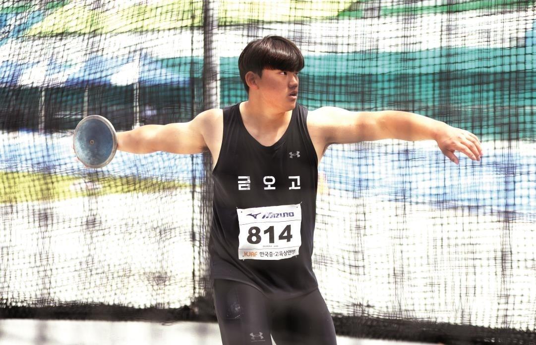 본문 이미지 - 손창현(금호고). (대한육상연맹 제공)