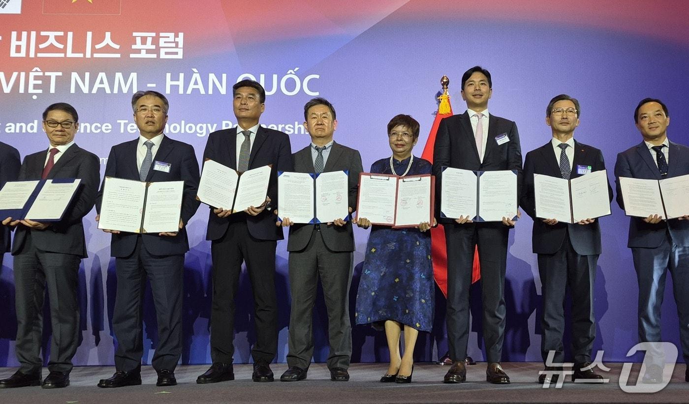 본문 이미지 -  알스퀘어, 베트남 낀박그룹과 업무협약 체결 (알스퀘어 제공) 뉴스1 ⓒ News1