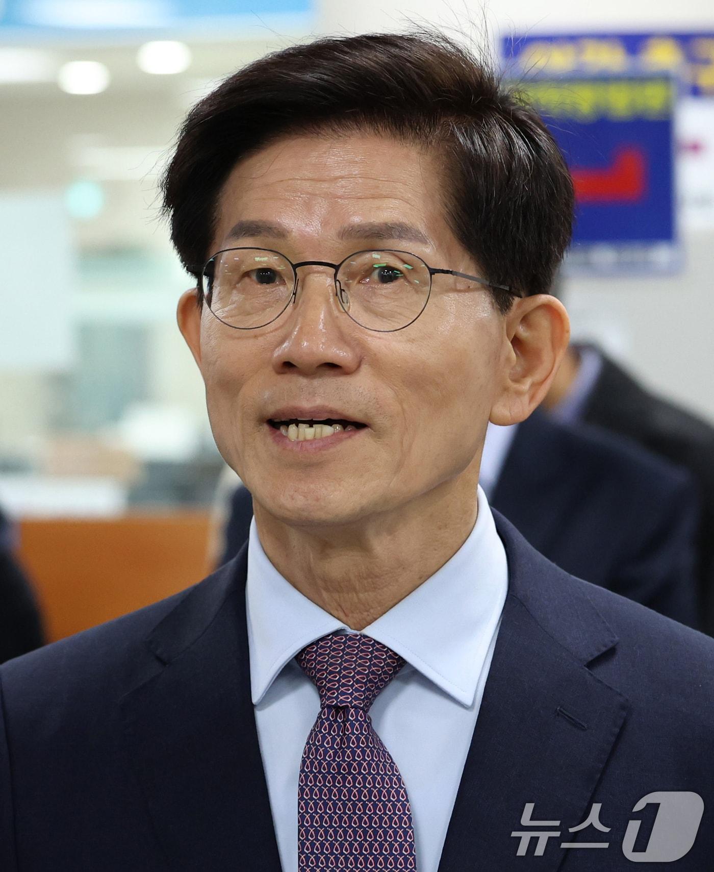 본문 이미지 - 김문수 전 고용노동부 장관. (공동취재) 2026.4.24 ⓒ 뉴스1 오대일 기자