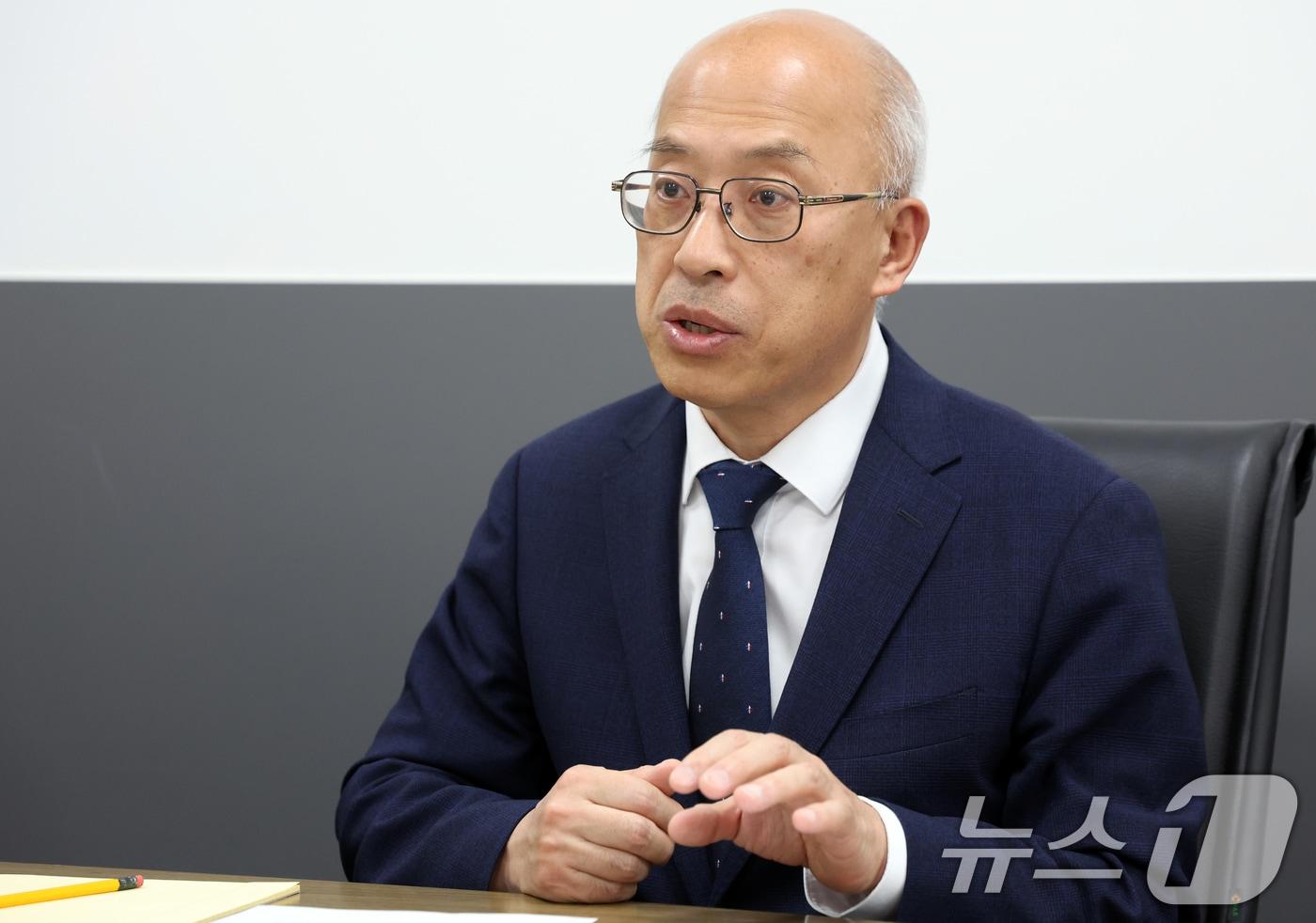 본문 이미지 - 조원철 법제처장이 오후 서울 종로구 세종대로 정부서울청사에서 뉴스1과 인터뷰를 하고 있다. 2026.4.24 ⓒ 뉴스1 김명섭 기자