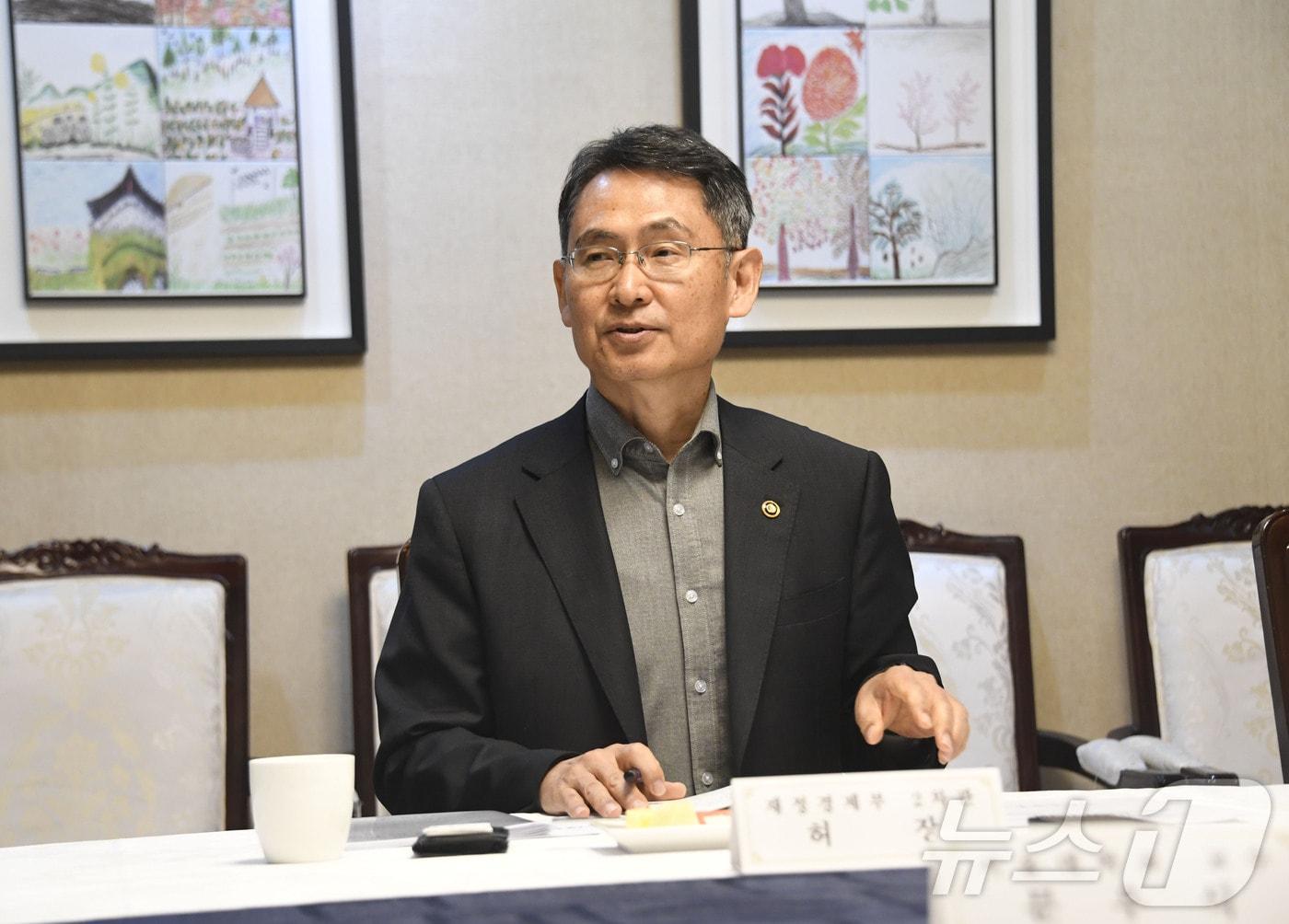 본문 이미지 - 허장 재정경제부 2차관. (재정경제부 제공. 재판매 및 DB 금지) 2026.4.24 ⓒ 뉴스1