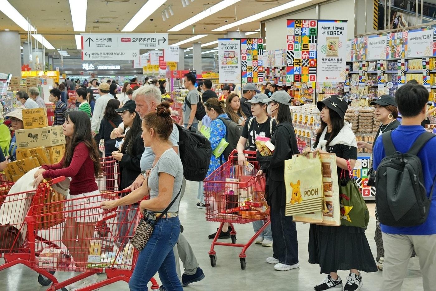 본문 이미지 - 롯데마트 제타플렉스 서울역점 매장 전경.(롯데마트 제공)