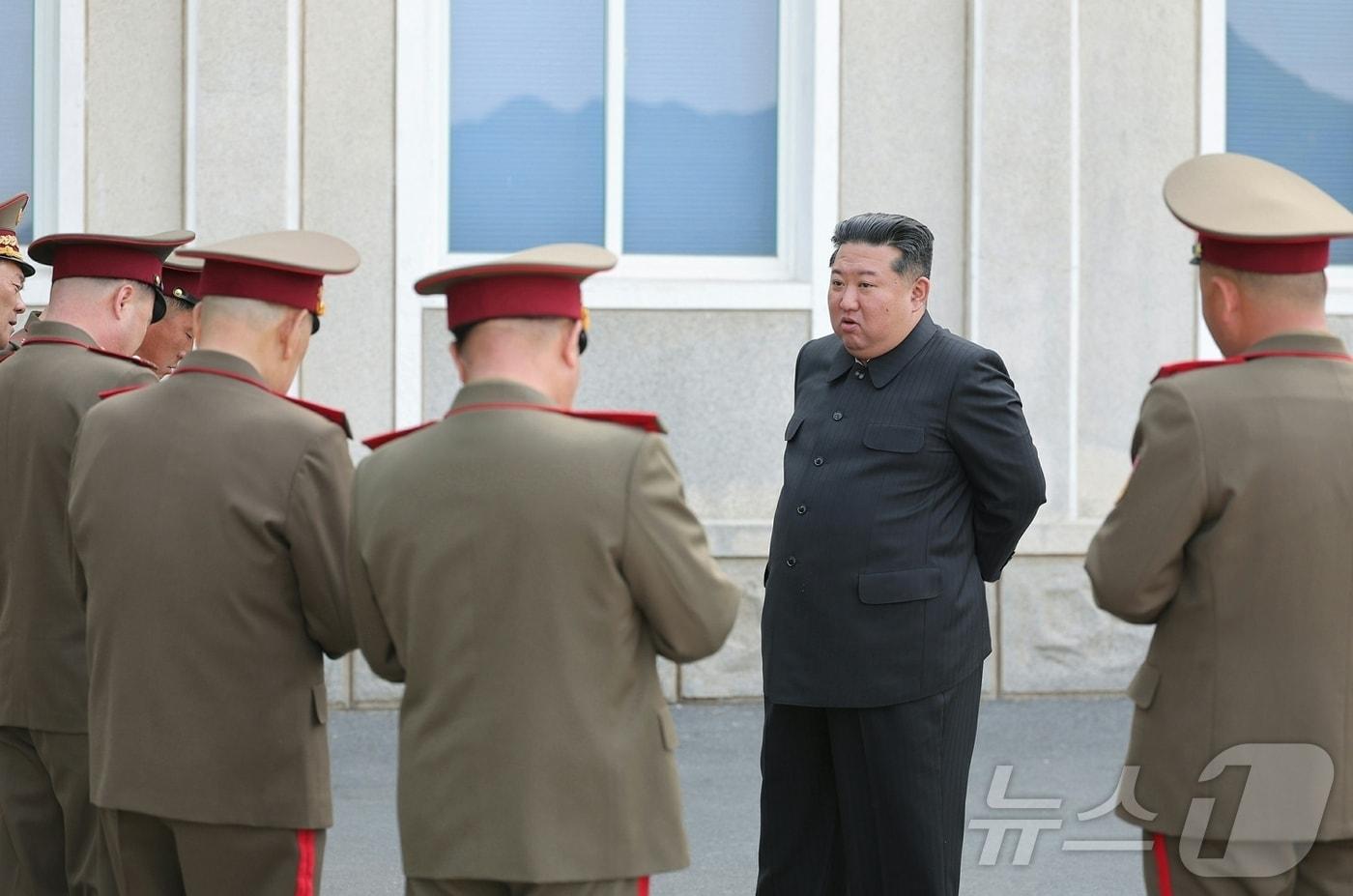 본문 이미지 - (평양 노동신문=뉴스1) =  김정은 노동당 총비서 . [국내에서만 사용가능. 재배포 금지. DB 금지. For Use Only in the Republic of Korea. Redistribution Prohibited] rodongphoto@news1.kr