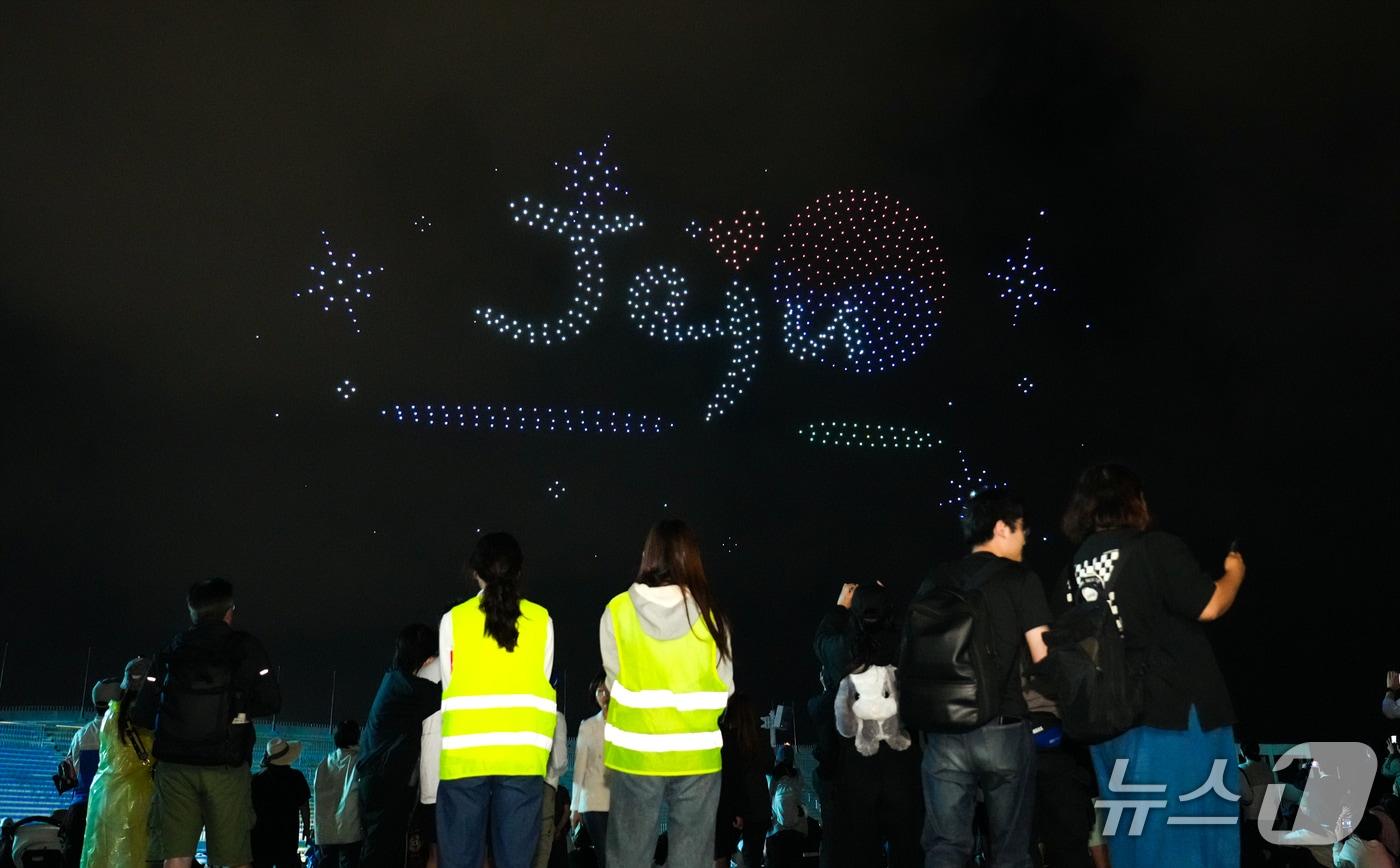 본문 이미지 - 드란 라이트쇼(제주소방본부 제공. 재판매 및 DB금지)/뉴스1