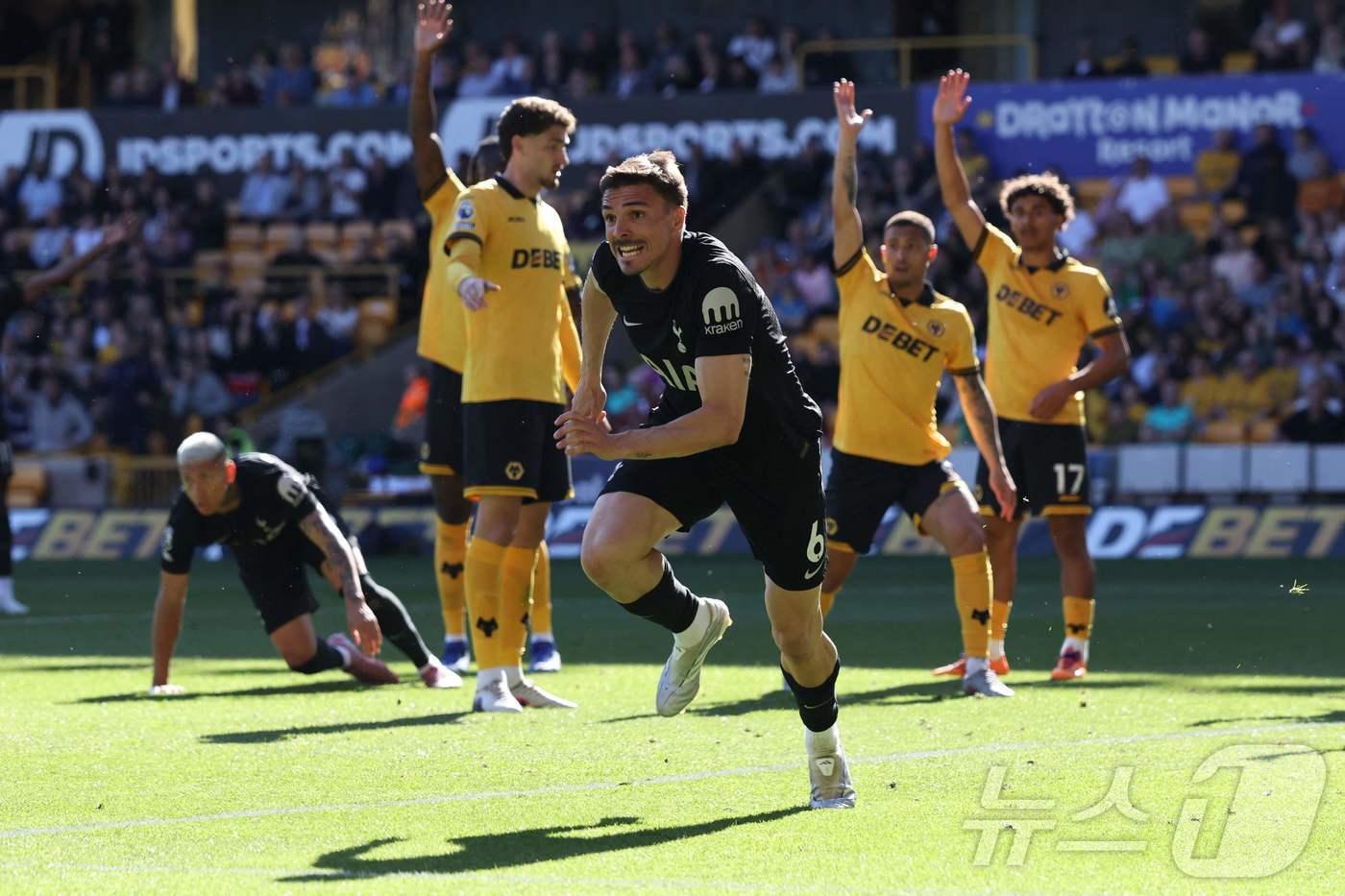 본문 이미지 - 토트넘이 울버햄튼을 1-0으로 꺾었다. ⓒ AFP=뉴스1