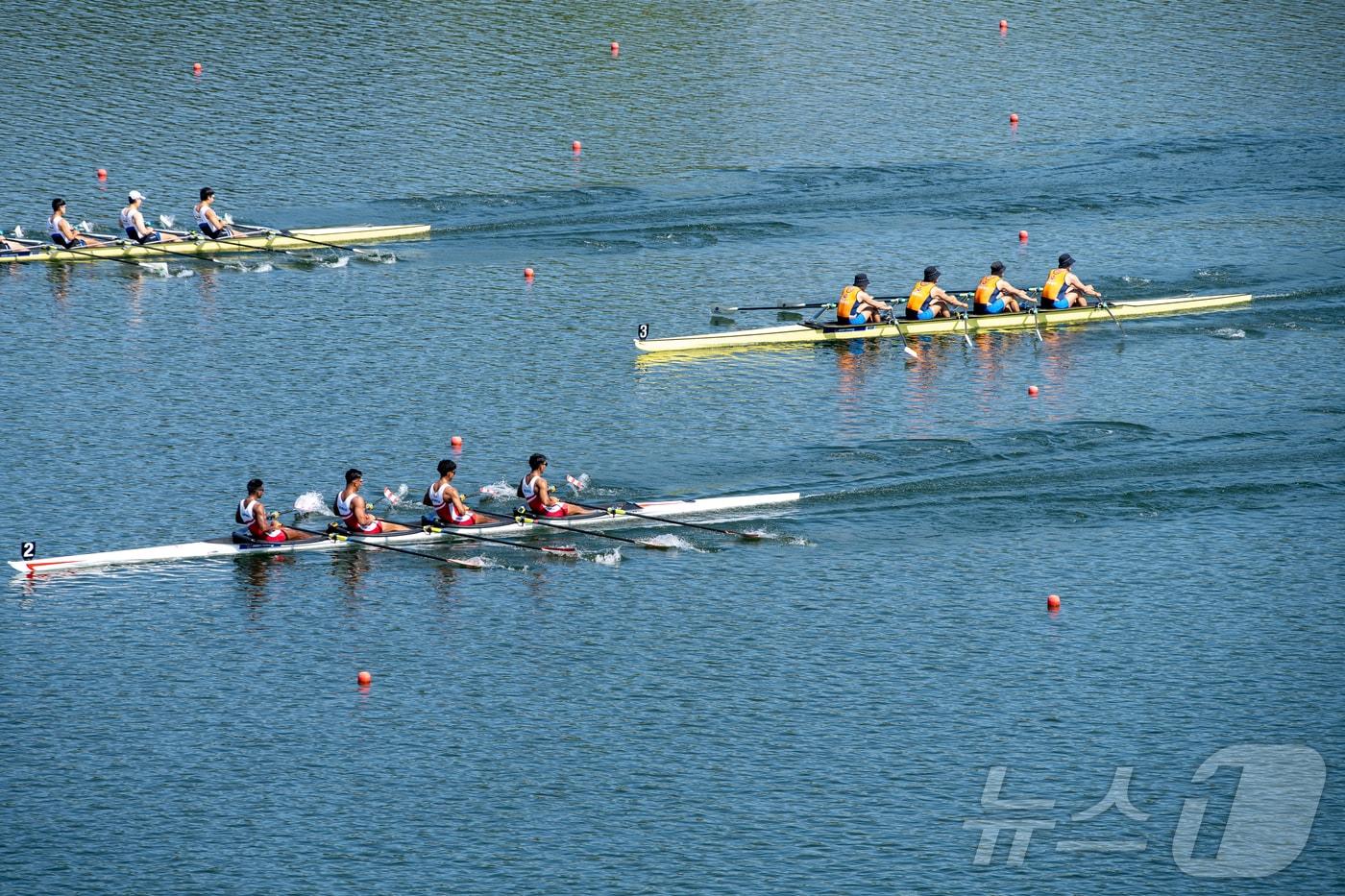 본문 이미지 - 충주 탄금호국제조정경기장에서 열린 2026 아시안컵 조정선수권대회 경기 모습.(대한조정협회 제공. 재판매 및 DB금지)
