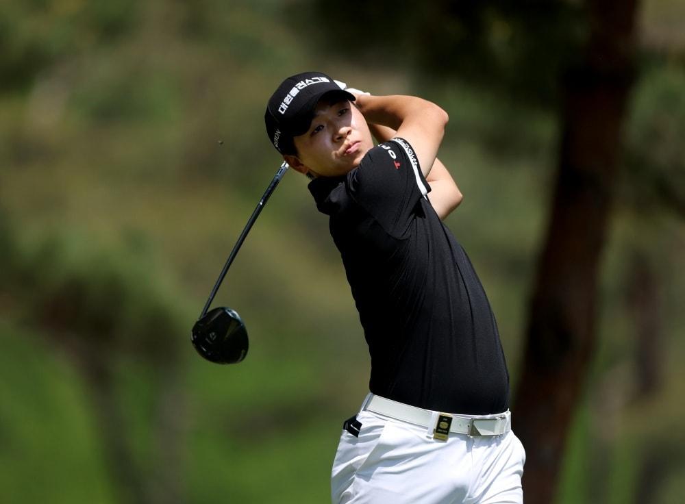 본문 이미지 - 생애 첫 KPGA 투어 우승을 차지한 최찬 (KPGA 제공)