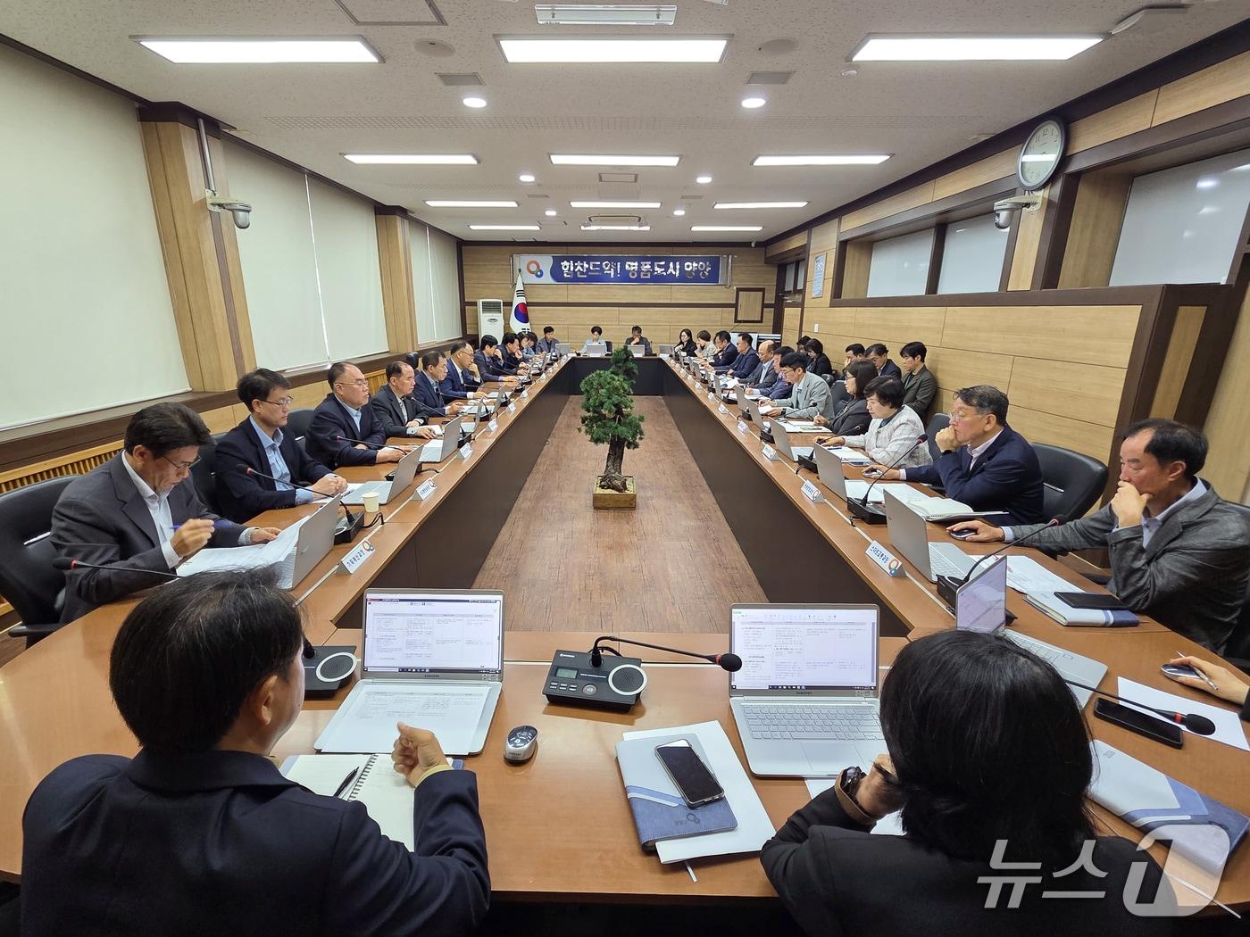 본문 이미지 - 27일 강원 양양군 현안사업 점검 보고회.(양양군 제공, 재판매 및 DB 금지) 2026.4.27/뉴스1